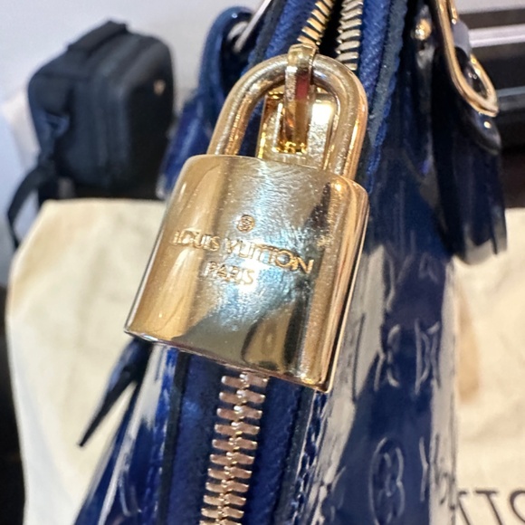 Louis Vuitton Monogram Vernis ALMA PM - Big Blue - Picture 7 of 16